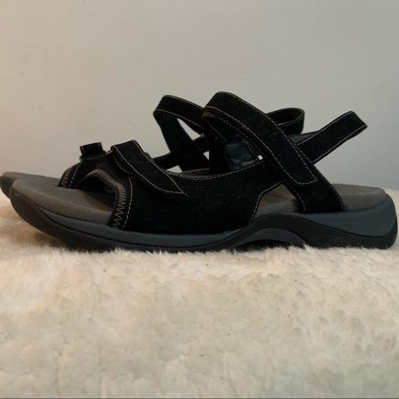 Clarks Leather/Suede Comfort Sandals - Picture 2 of 6